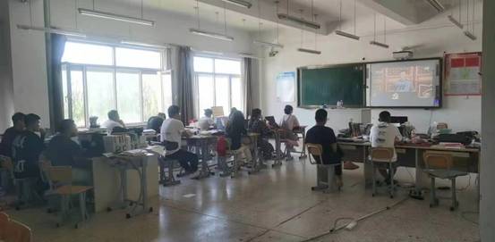 学生3